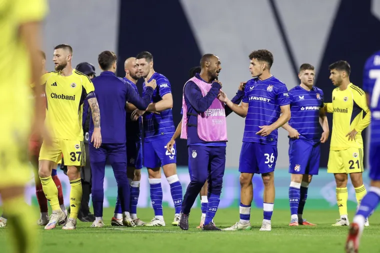 Luda noć u Zagrebu: Navijači slavili do ekstaze, Mišić potezom oduševio sve