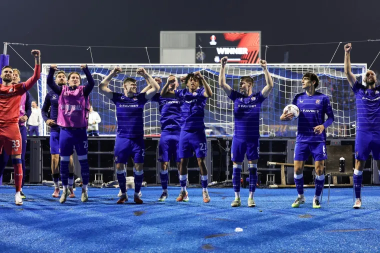 Luda noć u Zagrebu: Navijači slavili do ekstaze, Mišić potezom oduševio sve