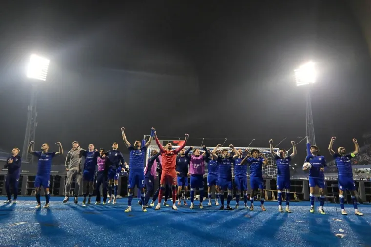 Luda noć u Zagrebu: Navijači slavili do ekstaze, Mišić potezom oduševio sve