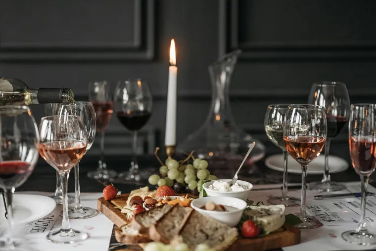 Tihe ubojice s tanjura: 23 jela koja biste trebali izbjegavati na javnim mjestima