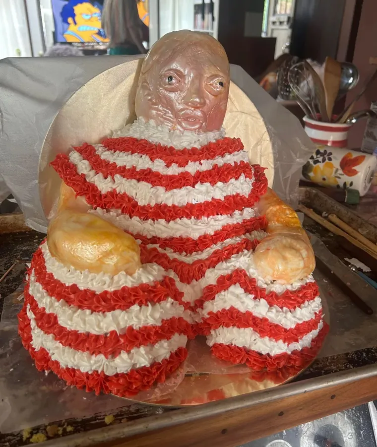 Zamislite da vam kao slavljeniku donesu ovakvu tortu: Ovim su se katastrofama čak i sami tvorci nasmijali