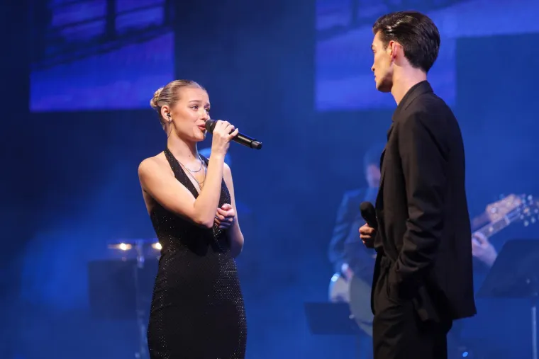 Kći biv&scaron;e Divasice majčina je kopija: Uspje&scaron;na je pjevačica, a evo čime se jo&scaron; bavi