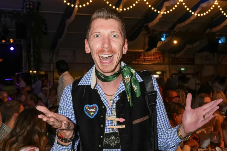 Krigle pune, prekrasne djevojke i dirndli: Pogledajte galeriju Oktoberfesta