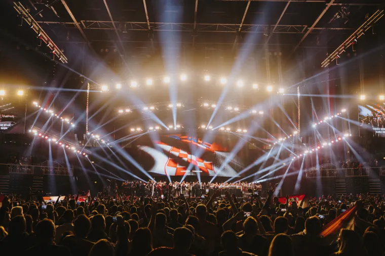 Kada domoljubi okupiraju Arenu: Uz Bulića i &Scaron;koru na pozornicu stiže veliko iznenađenje