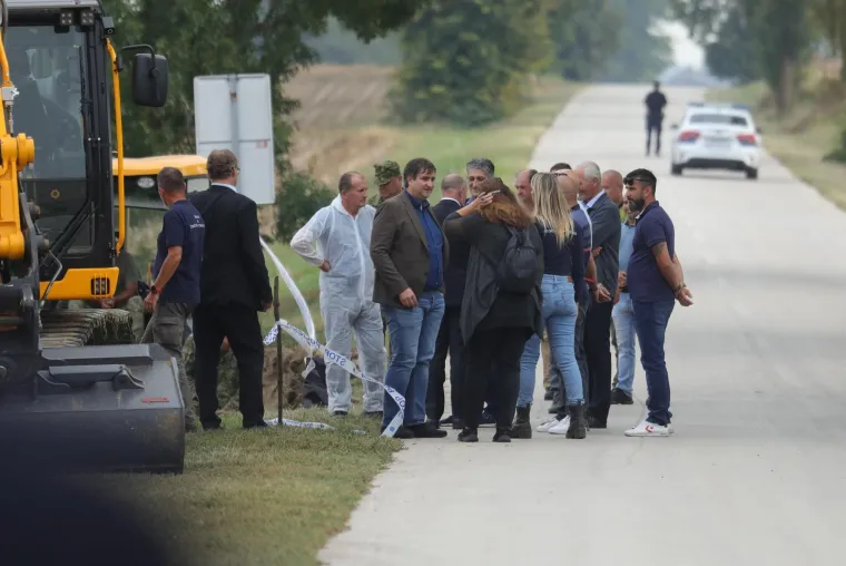 Ovdje je otkrivena nova masovna grobnica: Svega 100 metara od Ovčare otkopana još jedna rana...