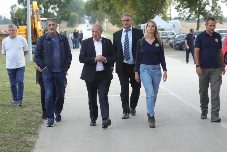 Ovdje je otkrivena nova masovna grobnica: Svega 100 metara od Ovčare otkopana još jedna rana...