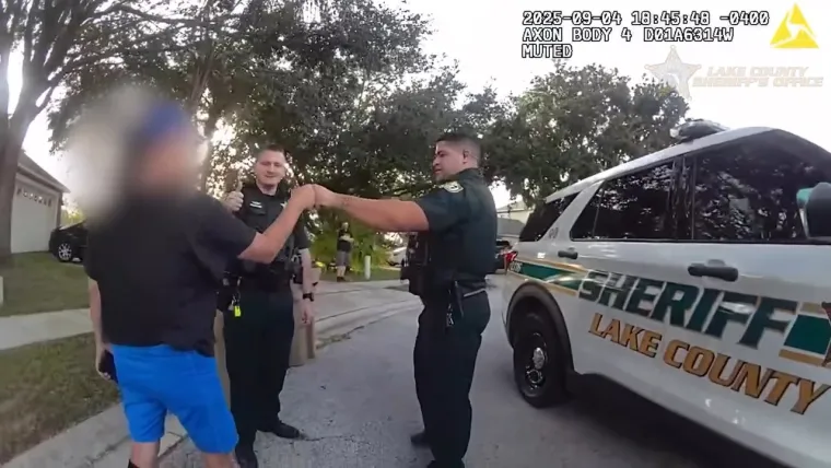 Nevjerojatno: Golim rukama se bacio na opasnog reptila i bacio ga na stražnje sjedalo auta