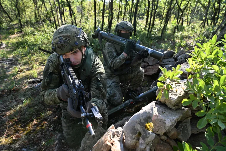 Brutalni prizori kraj Knina: Pauci i Gromovi odmjerili snage, koristili su i FPV dron