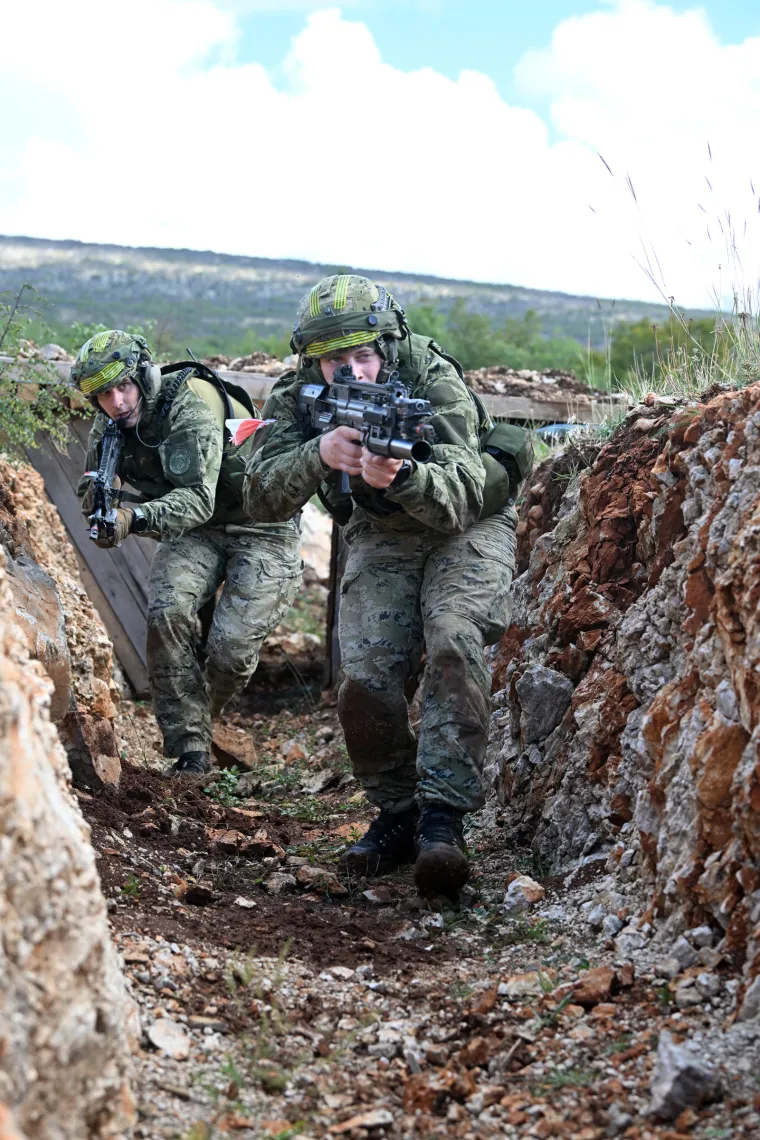 Brutalni prizori kraj Knina: Pauci i Gromovi odmjerili snage, koristili su i FPV dron