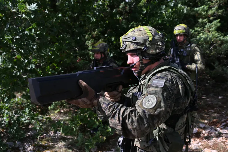Brutalni prizori kraj Knina: Pauci i Gromovi odmjerili snage, koristili su i FPV dron