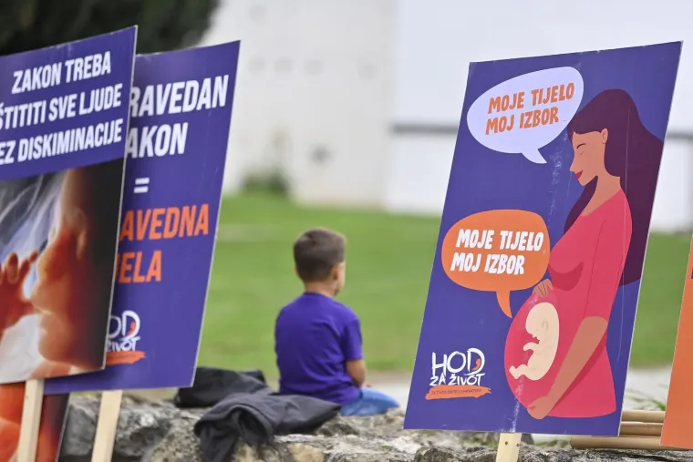 Hod za život održan u Varaždinu: Među okupljenima Željka Markić i njezin suprug