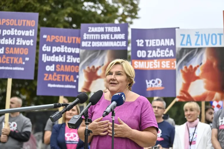 Hod za život održan u Varaždinu: Među okupljenima Željka Markić i njezin suprug