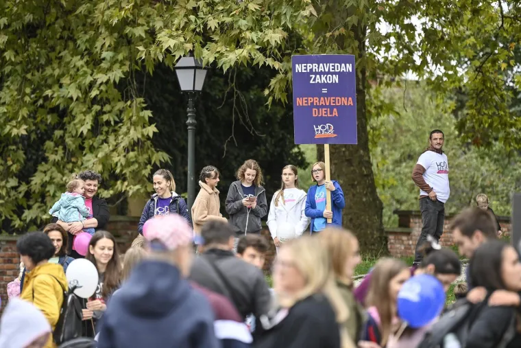 Hod za život održan u Varaždinu: Među okupljenima Željka Markić i njezin suprug