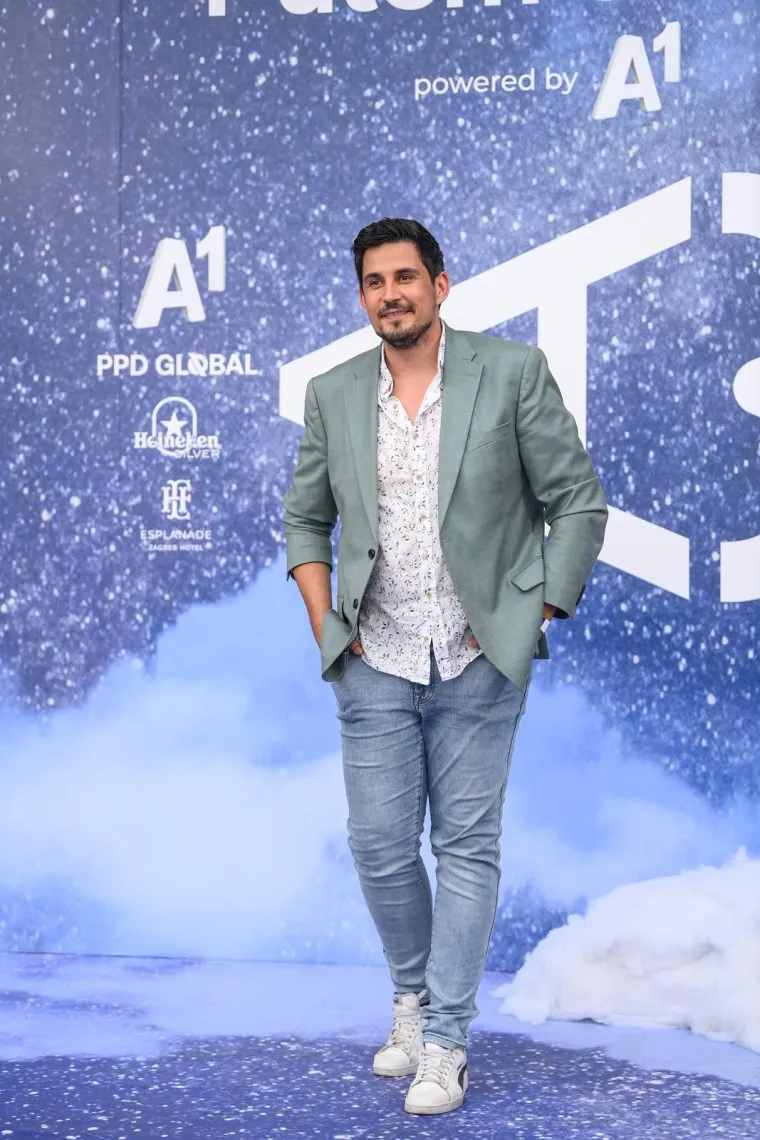 Poznati hrvatski pjevač i neženja iz Čakovca danas slavi 40. rođendan