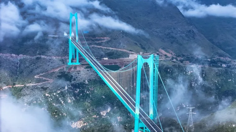 Nevjerojatni prizori: Otvoren najviši most na svijetu, put od dva sata sada traje samo dvije minute