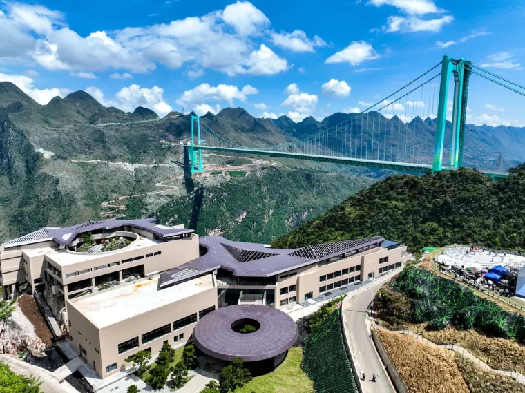 Nevjerojatni prizori: Otvoren najvi&scaron;i most na svijetu, put od dva sata sada traje samo dvije minute