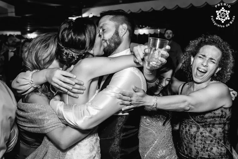 Ovo su najbolje fotografije s vjenčanja: Od bajkovitih prizora do onih koji će vas nasmijati do suza