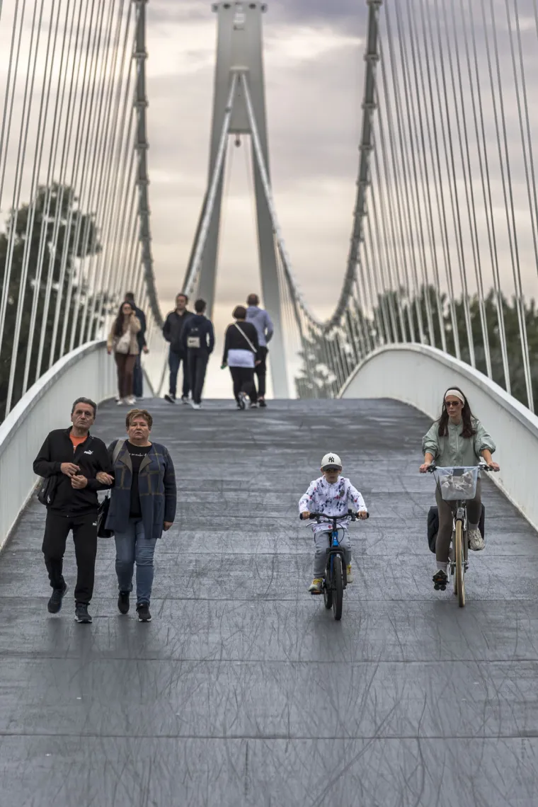 Zamamne dame u sportskom izdanju nisu skidale osmijeh s lica: Zapele za oko prolaznicima