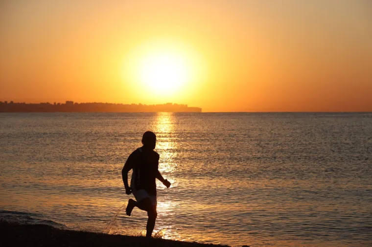 Pogledajte 76-godi&scaron;njaka koji je snažan kao Cro Cop: Bicepsi, tricepsi, a godine su samo broj