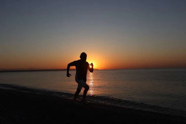 Pogledajte 76-godi&scaron;njaka koji je snažan kao Cro Cop: Bicepsi, tricepsi, a godine su samo broj