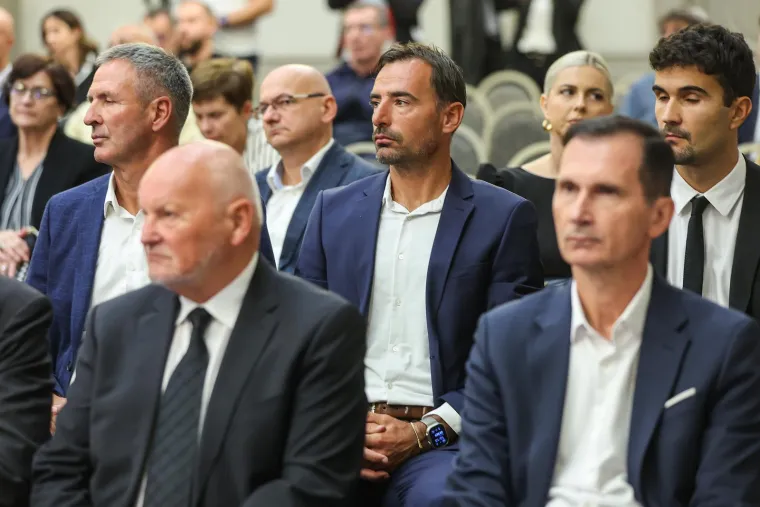 Legenda uz suprugu: Iznenadit ćete se tko je od poznatih odao počast Nikoli Piliću