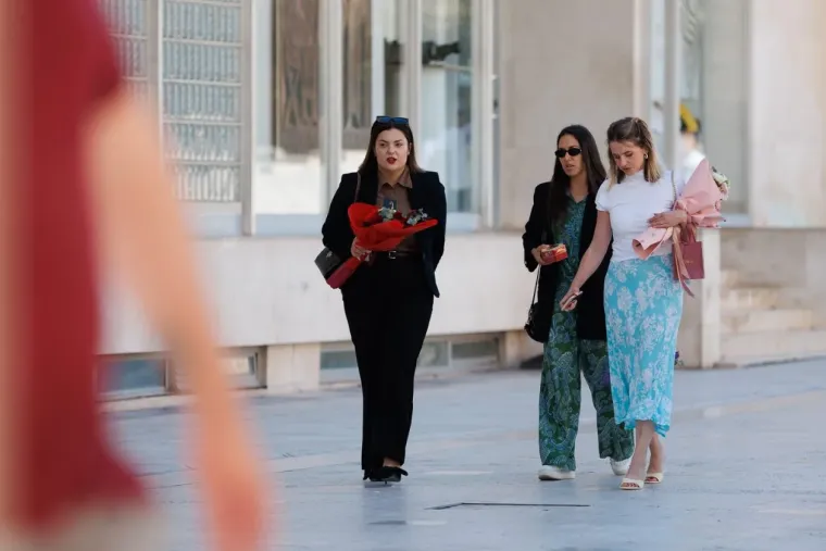 Dame u haljinama nisu prošle nezamijećeno: Centar Zadra bio je poput modne piste