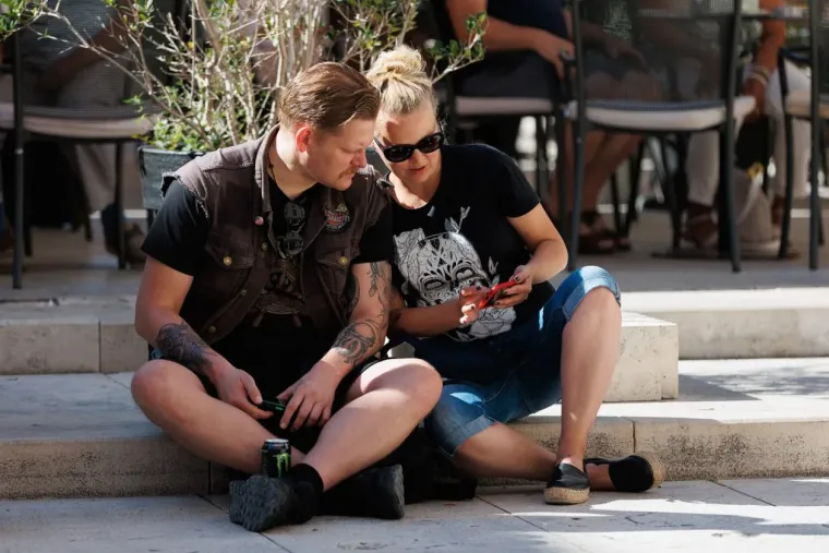 Dame u haljinama nisu prošle nezamijećeno: Centar Zadra bio je poput modne piste