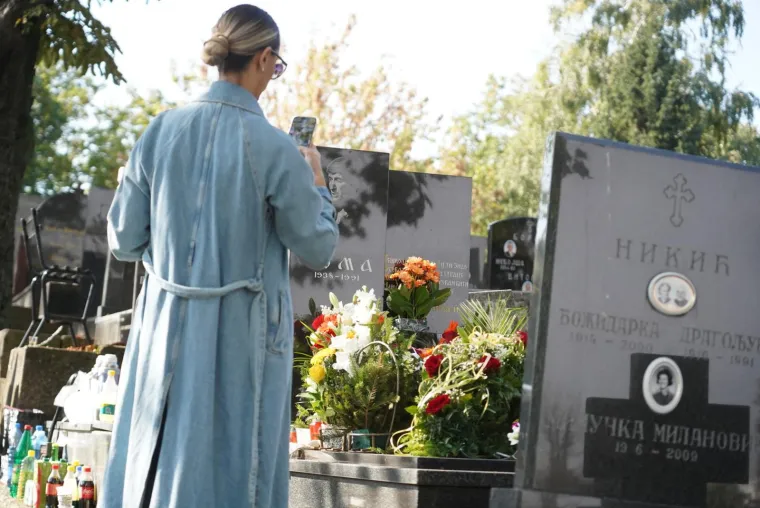 Toma Zdravković napustio nas prije 34 godine: Njegova udovica Gordana prva stigla na grob