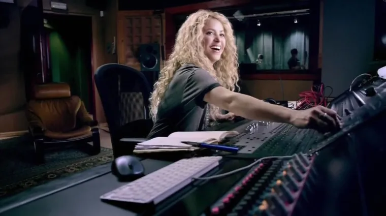 Kovrče su bile njezin za&scaron;titni znak, a bokovi zaludjeli mu&scaron;karce diljem svijeta: Shakira kao da ne stari