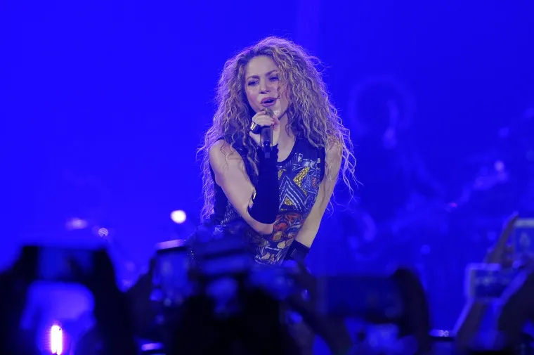 Kovrče su bile njezin za&scaron;titni znak, a bokovi zaludjeli mu&scaron;karce diljem svijeta: Shakira kao da ne stari