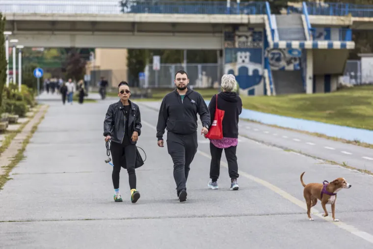 Dvije ljepotice uljep&scaron;ale dan u Osijeku: Osmijesima od uha do uha privukle pažnju