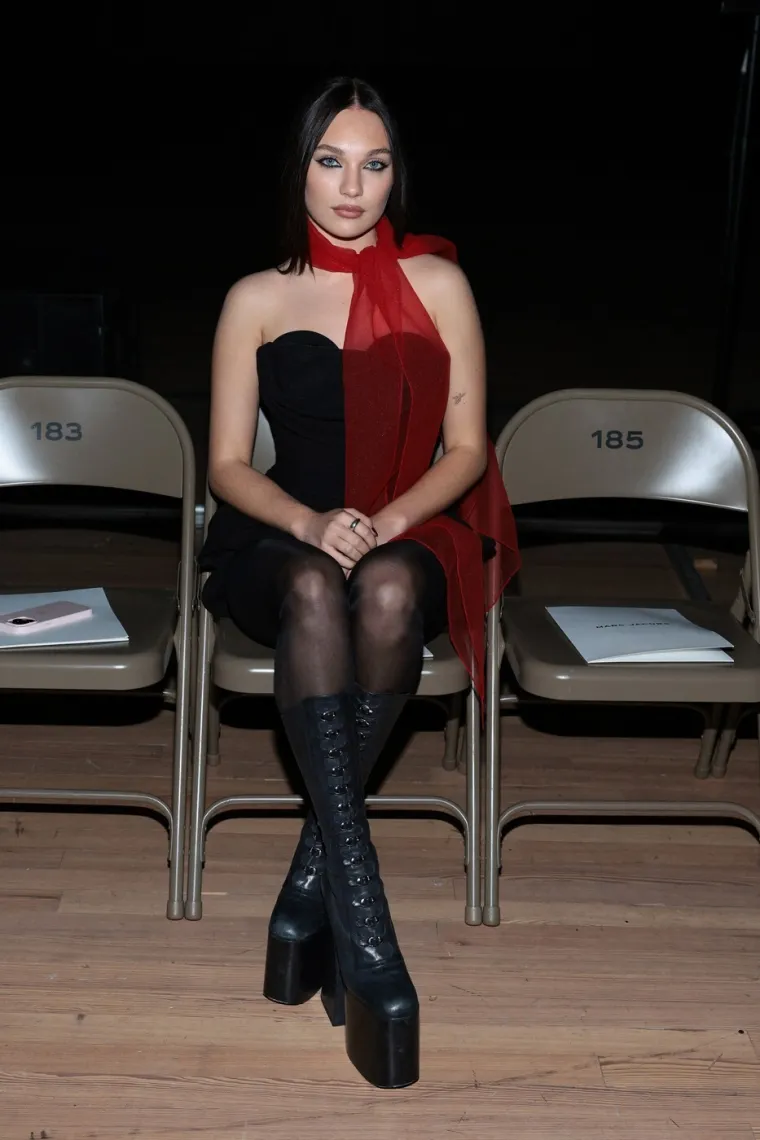 Sia ju je proslavila jo&scaron; dok je bila djevojčica, a danas osvaja ljepotom