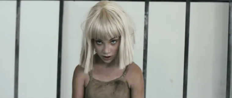 Sia ju je proslavila još dok je bila djevojčica, a danas osvaja ljepotom