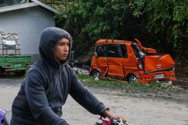 Stižu fotografije nakon razornog potresa: Urušene zgrade, broj mrtvih raste, bolnice preopterećene