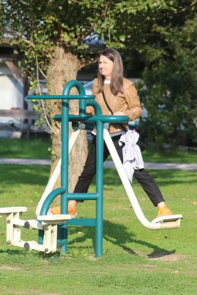 Kad su pro&scaron;etale Dravom, vrijeme kao da je stalo: Prolaznici nisu mogli skinuti poglede s ovih dama