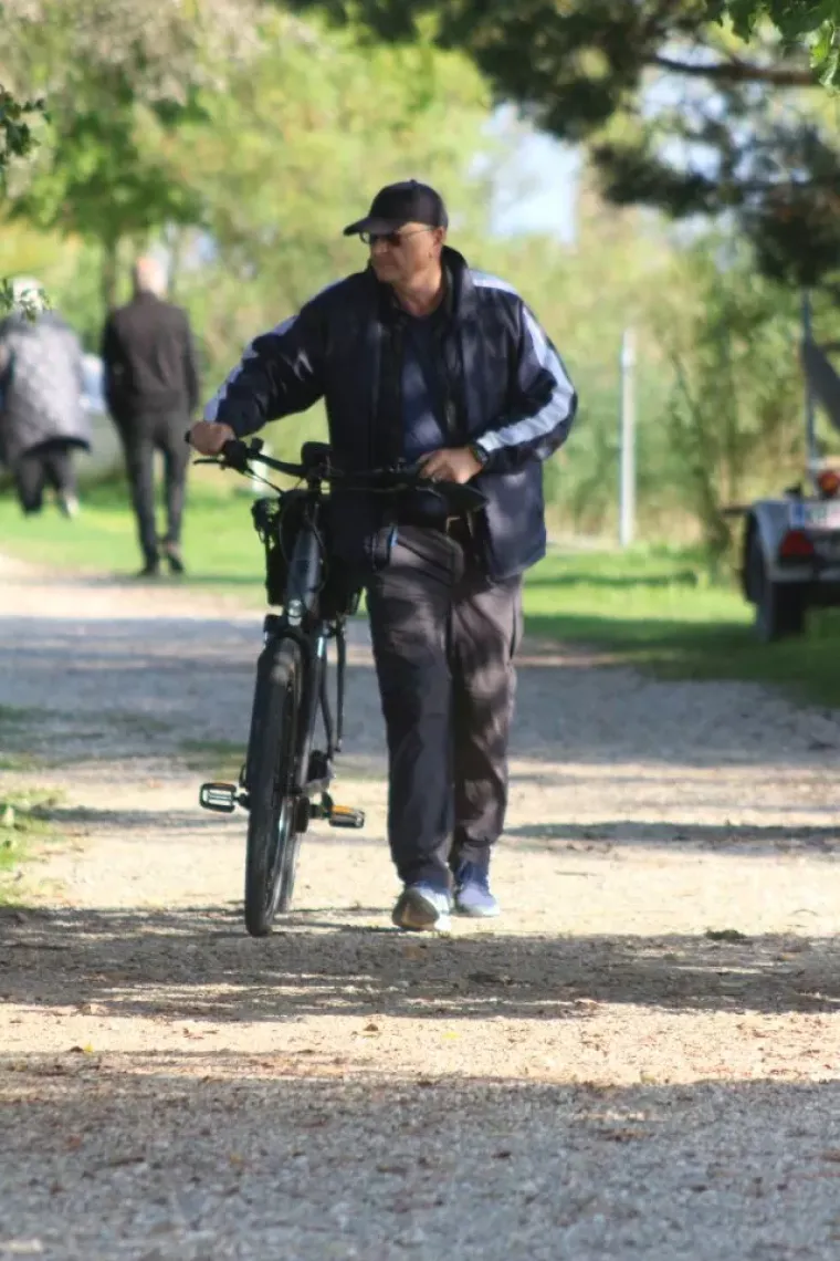 Kad su pro&scaron;etale Dravom, vrijeme kao da je stalo: Prolaznici nisu mogli skinuti poglede s ovih dama