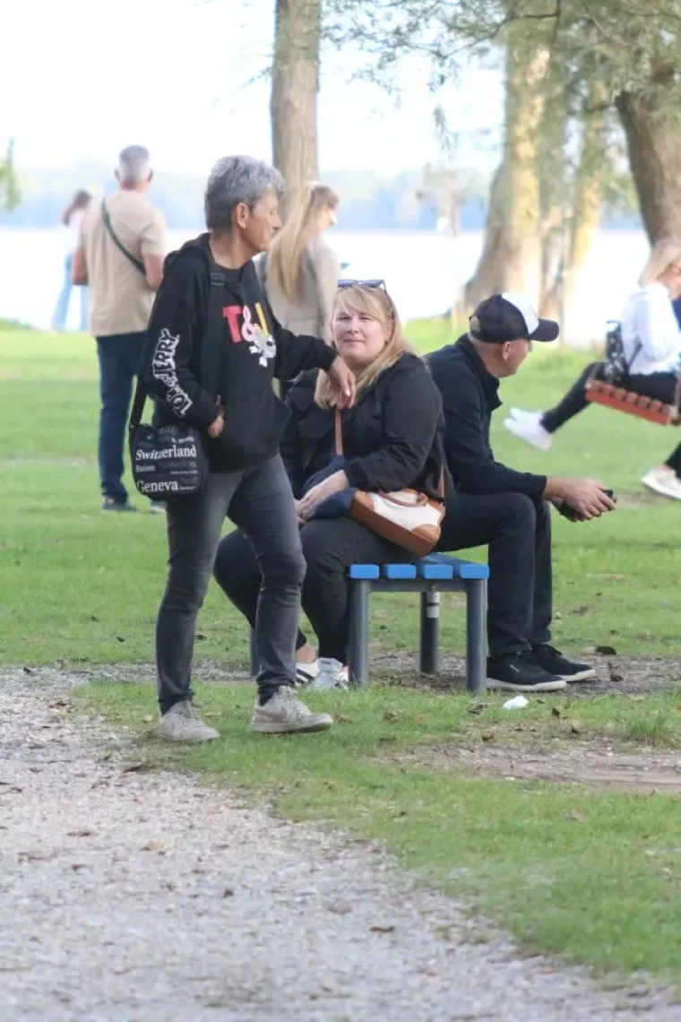 Kad su pro&scaron;etale Dravom, vrijeme kao da je stalo: Prolaznici nisu mogli skinuti poglede s ovih dama