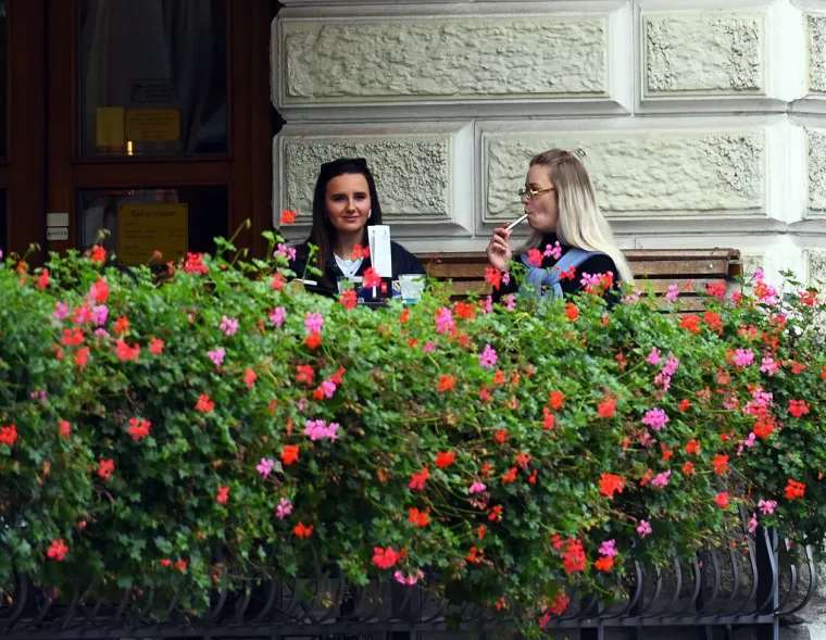 Nema tko se nije okrenuo za damom zanosnih oblina: Pojavila se i užarila Karlovac