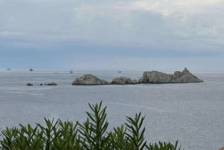 Dubrovčani iz hotela promatrali pomorsku nesreću s požarom i nestalim putnicima