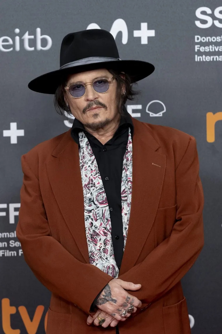 Holivudski zavodnik ruku pod ruku s Macronovom suprugom: Izborila se za fotografiju