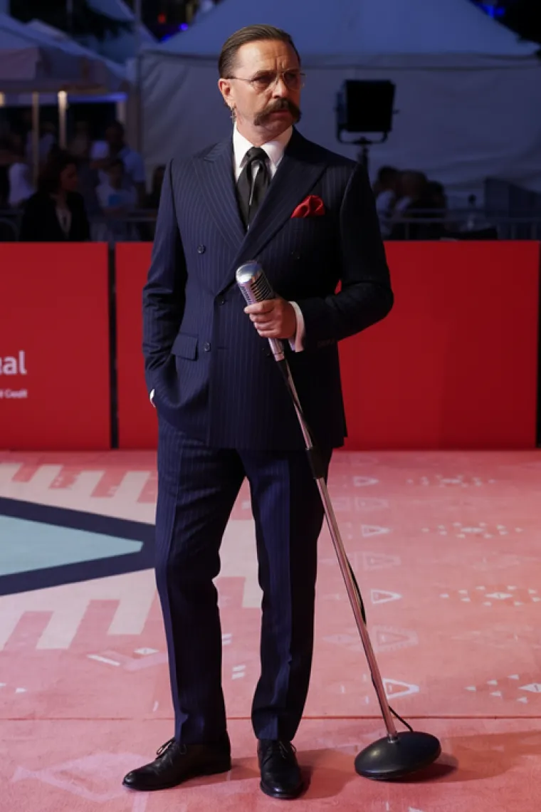 Mi&scaron;o roker, Nives operna pjevačica: Ovako bi na&scaron;i izvođači izgledali kada bi se okrenuli drugom žanru