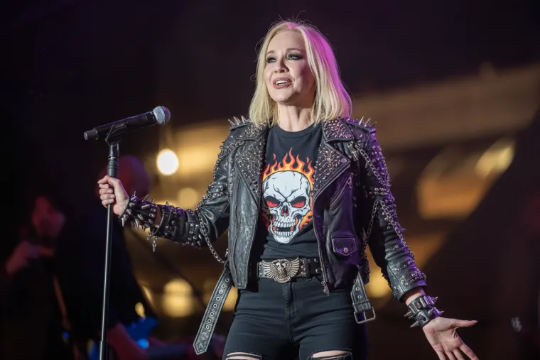 Mi&scaron;o roker, Nives operna pjevačica: Ovako bi na&scaron;i izvođači izgledali kada bi se okrenuli drugom žanru