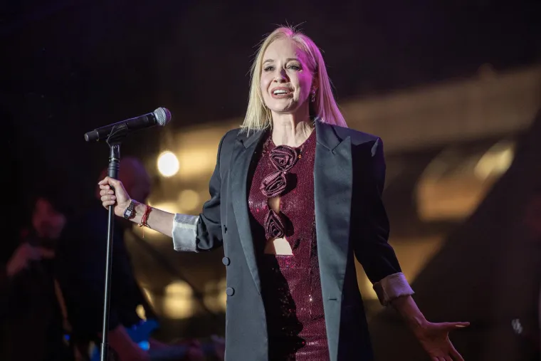 Mi&scaron;o roker, Nives operna pjevačica: Ovako bi na&scaron;i izvođači izgledali kada bi se okrenuli drugom žanru