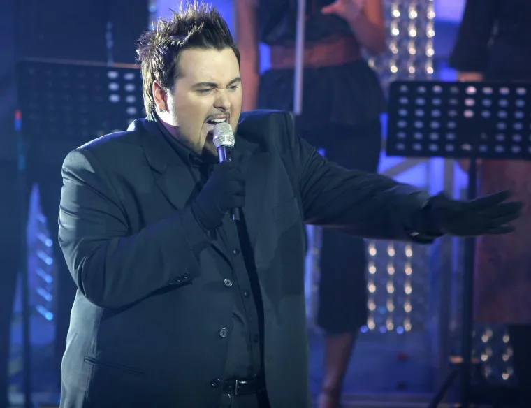 Mi&scaron;o roker, Nives operna pjevačica: Ovako bi na&scaron;i izvođači izgledali kada bi se okrenuli drugom žanru