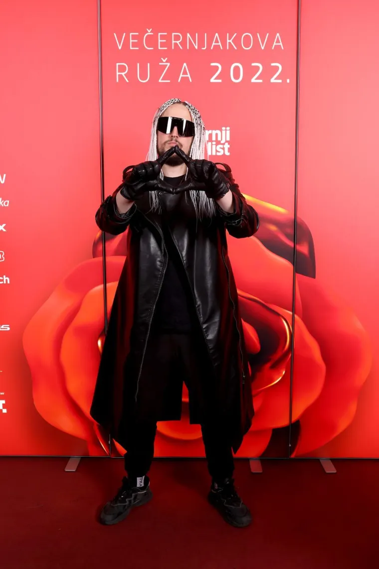 Mišo roker, Nives operna pjevačica: Ovako bi naši izvođači izgledali kada bi se okrenuli drugom žanru