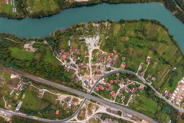 Ni&scaron;ta vas ne može pripremiti za ove prizore... Pro&scaron;la je godina otkako je voda odnijela sve