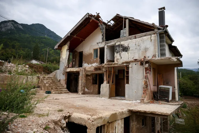 Ni&scaron;ta vas ne može pripremiti za ove prizore... Pro&scaron;la je godina otkako je voda odnijela sve