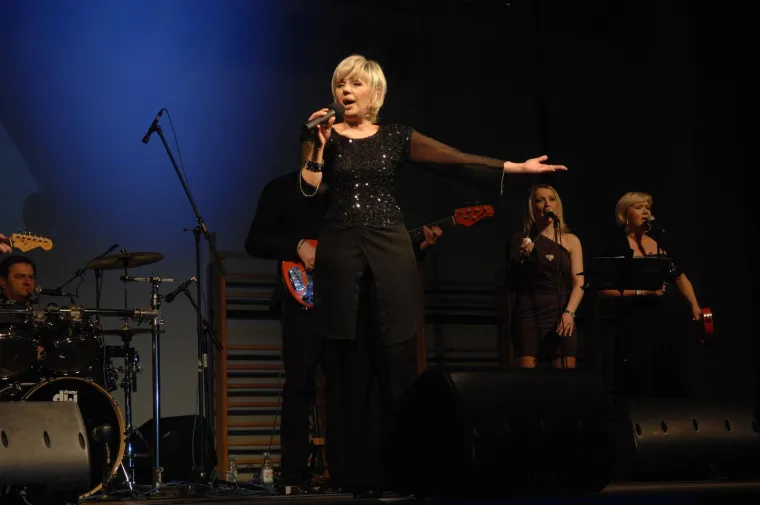 Ljepota koja ne blijedi: Pogledajte kako se Marina Tomašević mijenjala kroz karijeru