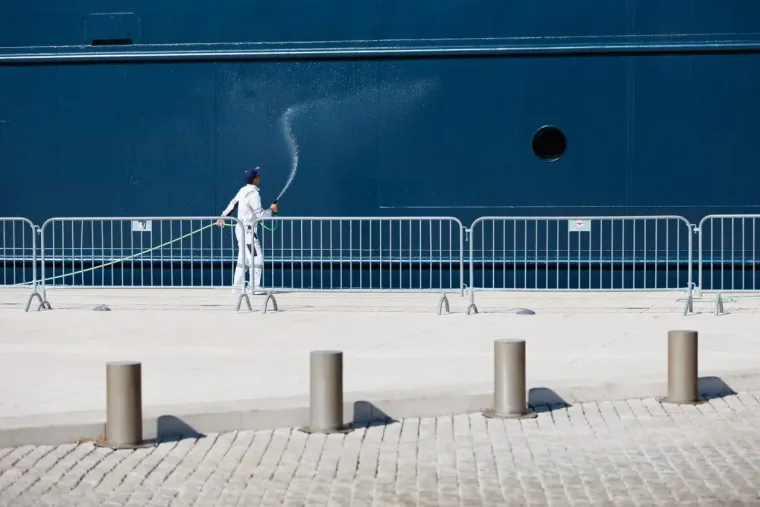 Djevojke preplanulog tena osvojile zadarsku špicu: Nema tko na njih nije bacio oko