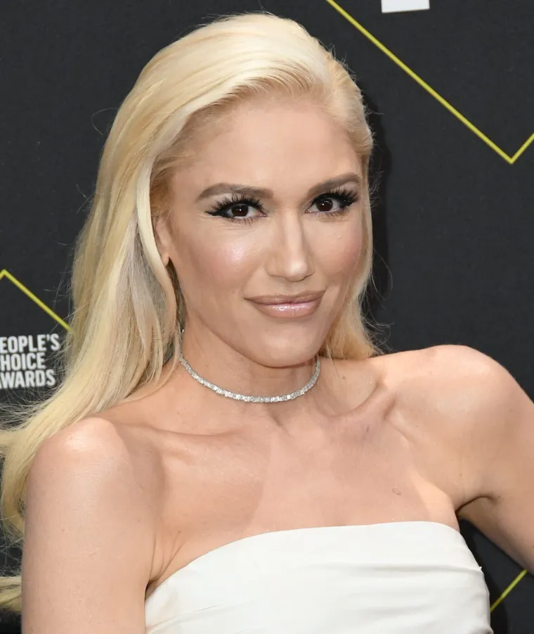 Sva izdanja Gwen Stefani: Nebesko plavi bob, bujni repovi, kovrče, platinasto plava...